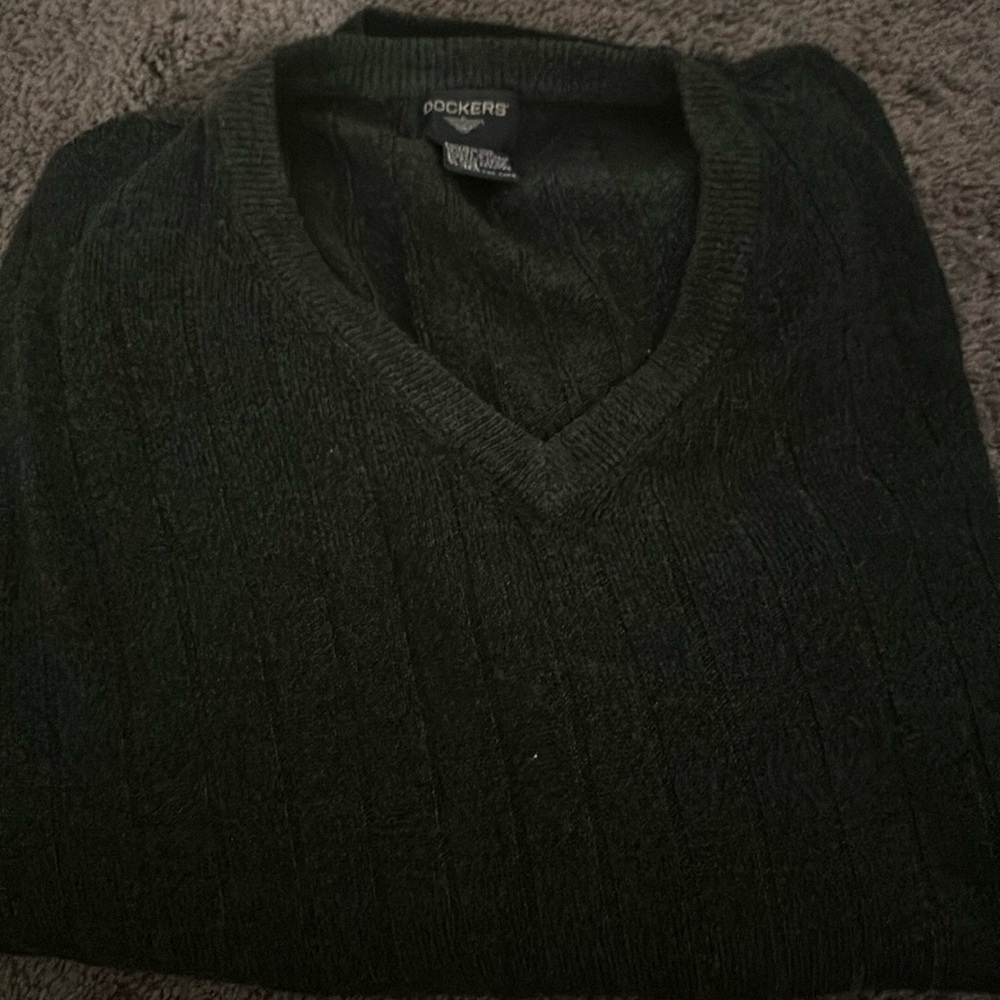 Light weight sweater
